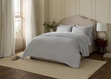 Guest Bedroom Essentials: What to Include for a Great Night's Sleep