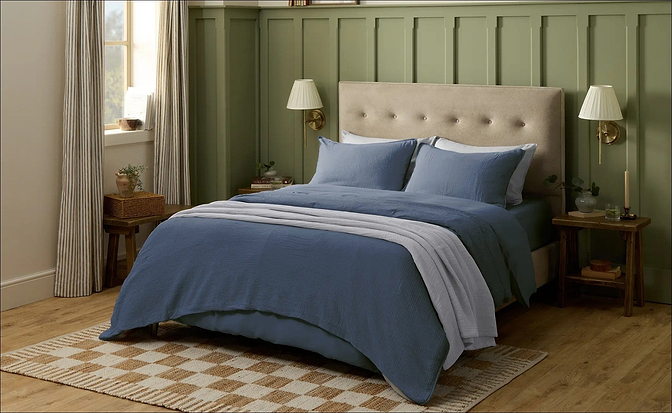 Silk vs Cotton vs Bamboo Pillowcases: Which Material Is Best for Your Skin, Hair, and Sleep?
