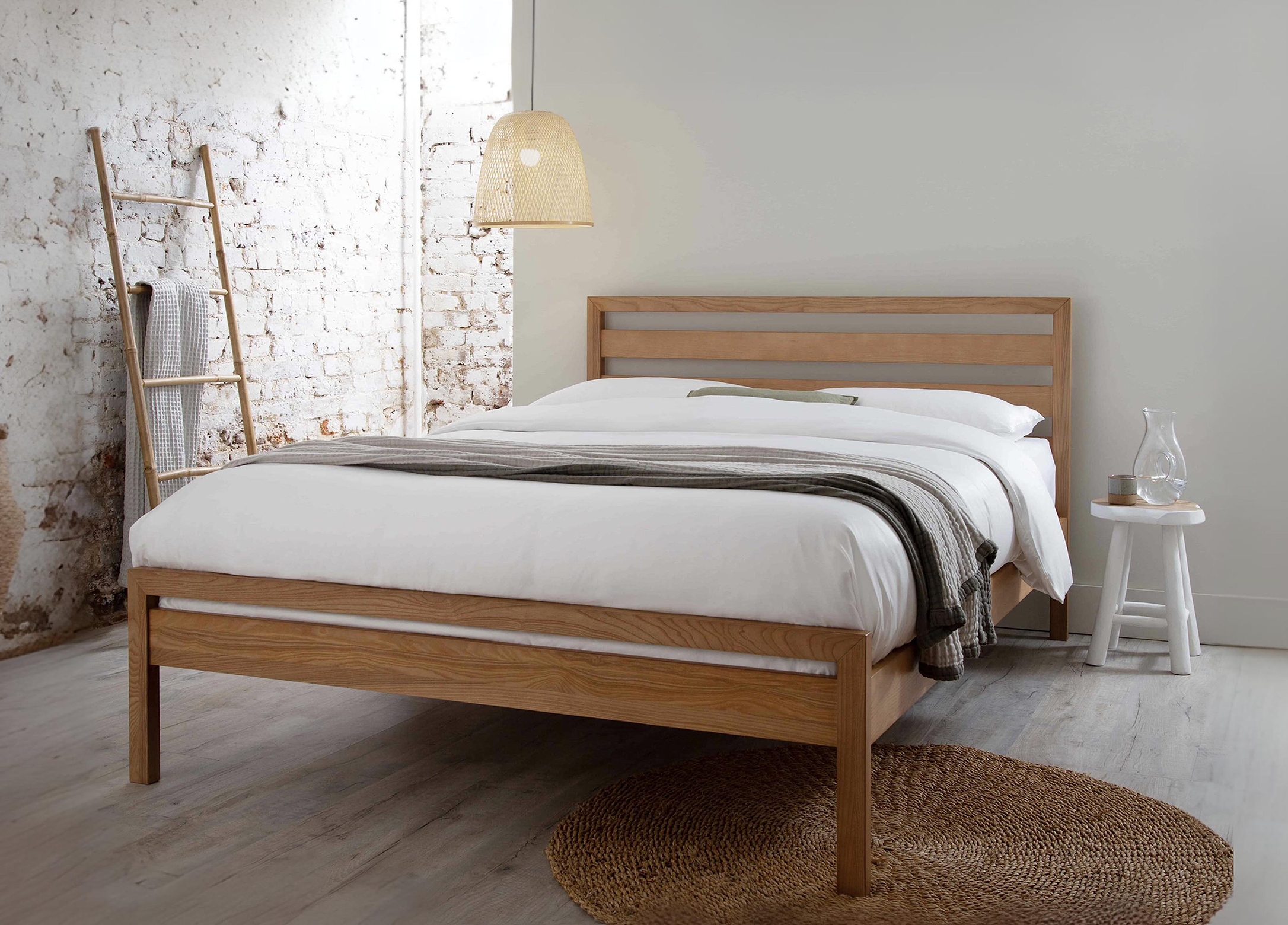 Ashdown Solid Ash Bed