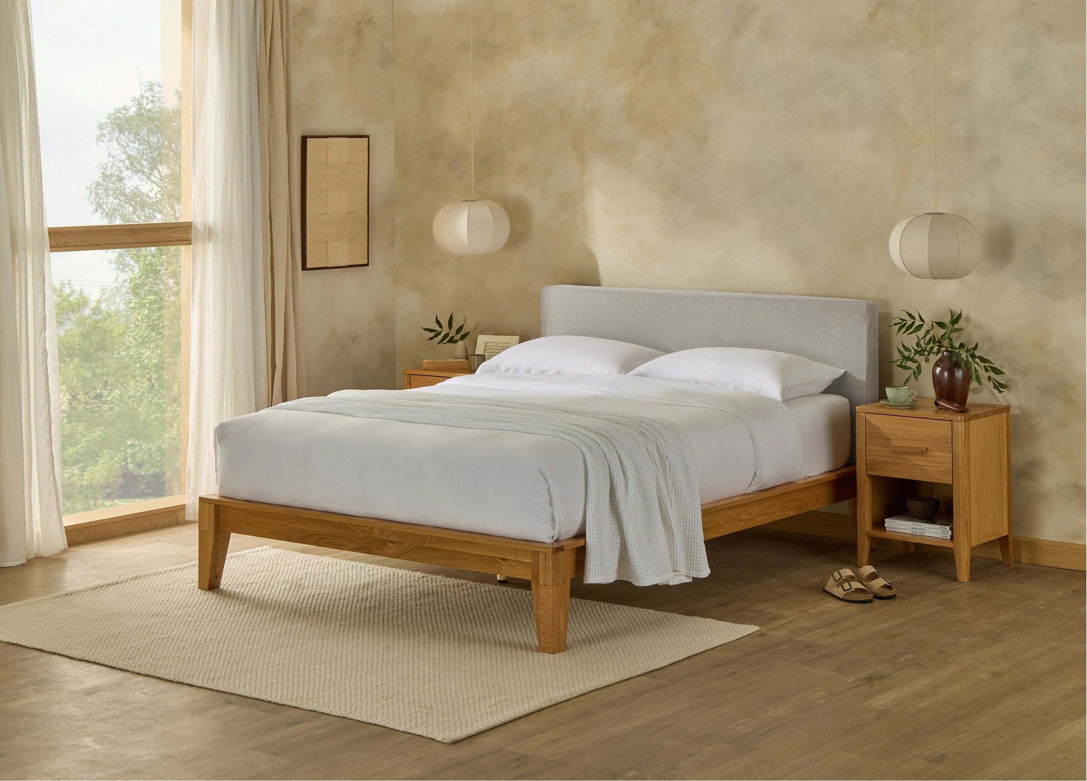 Yasumi Solid Oak Upholstered Bed